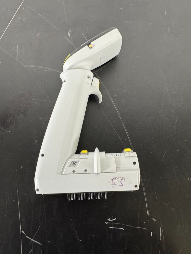 Image of Thermo Scientific E1-ClipTip Electronic Multichannel Pipette